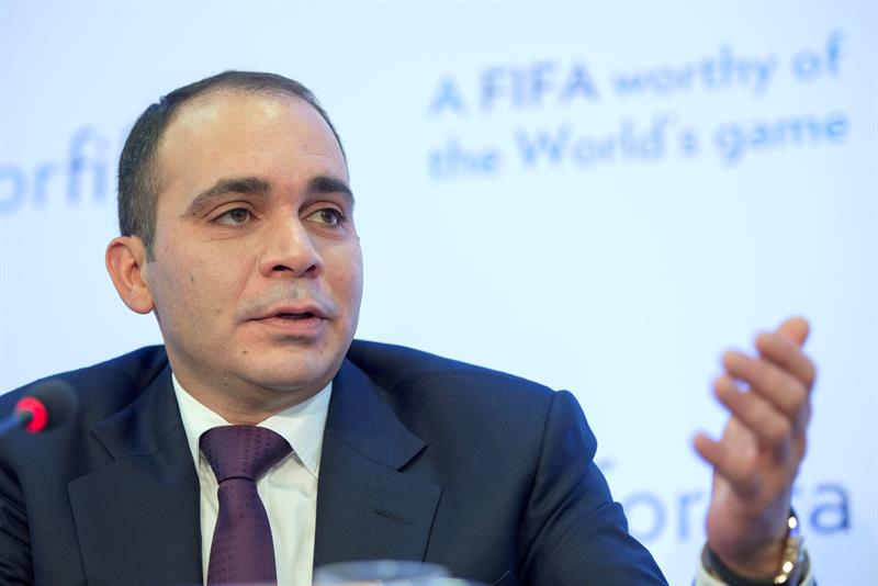 El jordano Ali Bin Al Hussein pide al TAS que anule las elecciones a la FIFA