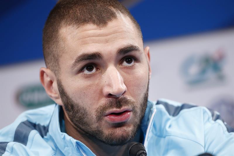 La justicia francesa levanta parcialmente el control judicial a Benzema