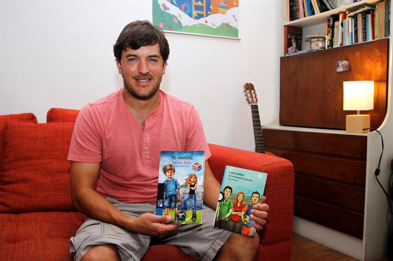 Daniel Baldi, el uruguayo que eligió su propia aventura de libros y fútbol