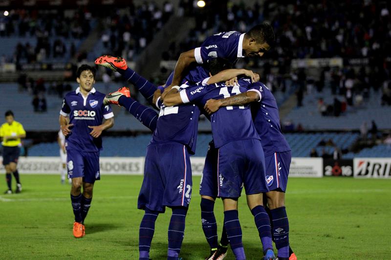 2-2. Nacional de Uruguay accede a octavos de final de la Liberadores y elimina al River Plate uruguayo